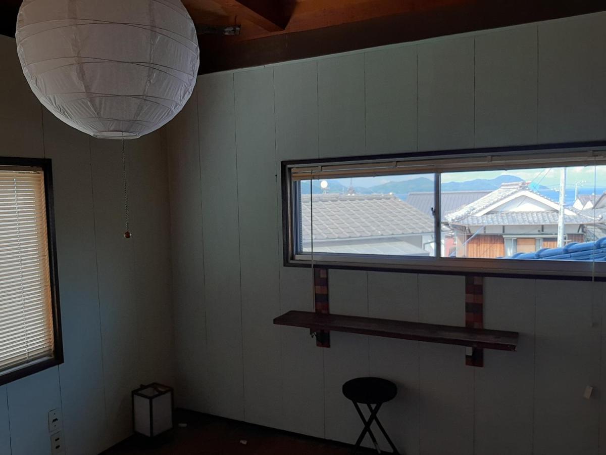 Guesthouse Kume Imabari Railway Station Kültér fotó